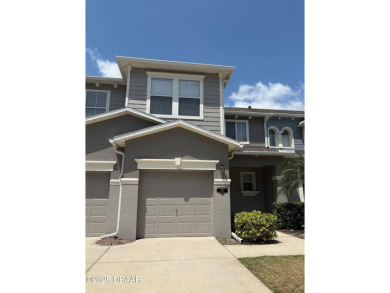 Lake Townhome/Townhouse For Sale in New Smyrna Beach, Florida