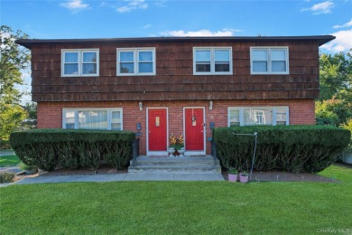 Congers Lake Townhome/Townhouse Sale Pending in Congers New York