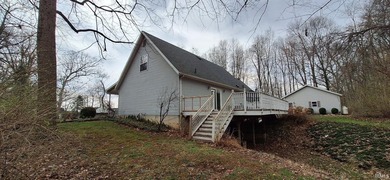 Motivated Seller! Looking for space? Here it is! Over 3,500 sq - photo 4
