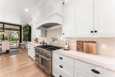 Among the most irreplaceable residential offerings in the Valley - photo 11