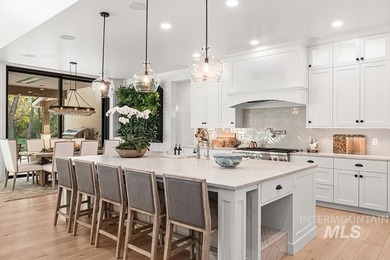 Among the most irreplaceable residential offerings in the Valley - photo 12