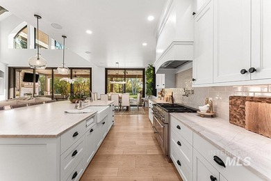 Among the most irreplaceable residential offerings in the Valley - photo 13