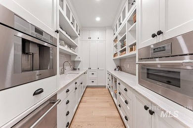 Among the most irreplaceable residential offerings in the Valley - photo 14