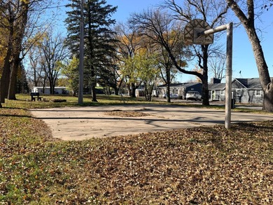 Lakefront Living on Lake Shetek's Private Edgewater Road Island - photo 8