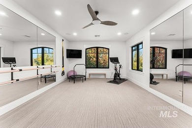 Among the most irreplaceable residential offerings in the Valley - photo 23