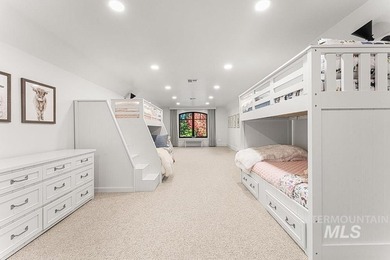 Among the most irreplaceable residential offerings in the Valley - photo 25