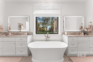 Among the most irreplaceable residential offerings in the Valley - photo 27
