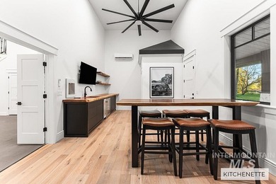 Among the most irreplaceable residential offerings in the Valley - photo 30