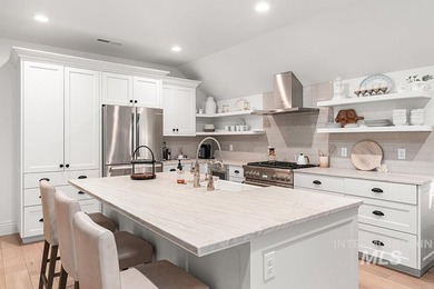 Among the most irreplaceable residential offerings in the Valley - photo 34