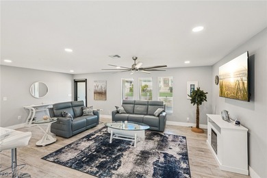 Stunning 3/2/2 waterfront pool home offering direct Gulf access - photo 7