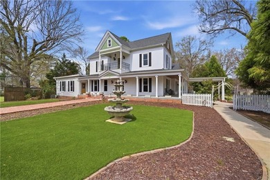 The guest house is what stops people. Fully separate from the - photo 1