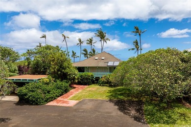 Rare North Shore beachfront multi-dwelling property on 45,346 sq - photo 3