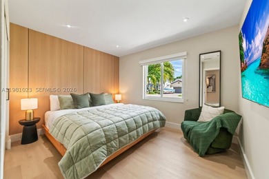 Beautifully and completely renovated home, ready for immediate - photo 11
