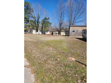 (private lake, pond, creek) Lot For Sale in Kansas Oklahoma