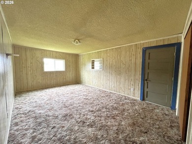 Enjoy the ultimate Oregon coastal lifestyle! // Located just - photo 14