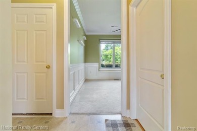 Welcome to this expansive 3-car garage, 4-bedroom, 3.5-bath - photo 15