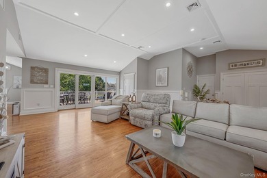 Welcome to Paradise Point living at its finest! This impressive - photo 17