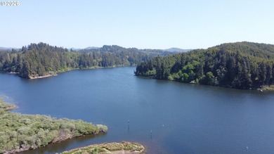 Enjoy the ultimate Oregon coastal lifestyle! // Located just - photo 20