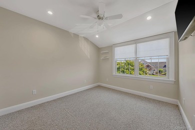 Welcome to Paradise Point living at its finest! This impressive - photo 29
