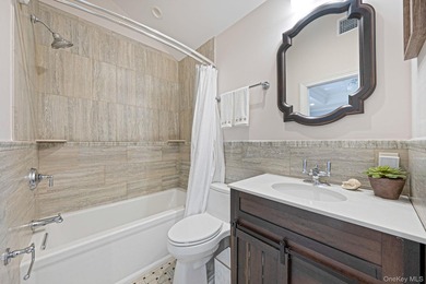 Welcome to Paradise Point living at its finest! This impressive - photo 36