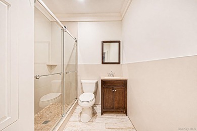 Welcome to Paradise Point living at its finest! This impressive - photo 42