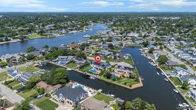 Welcome to Paradise Point living at its finest! This impressive - photo 46