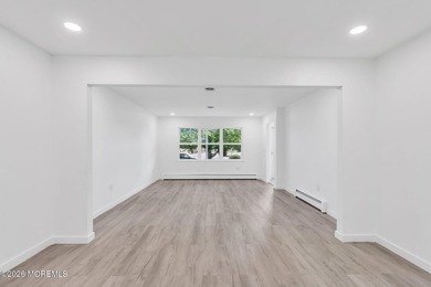 Beautifully renovated Yorkshire model with 1,360 sf and across - photo 11