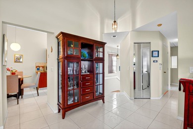 PERFECTION in Platina! 2nd floor 3/2 Grandi w private elevator &