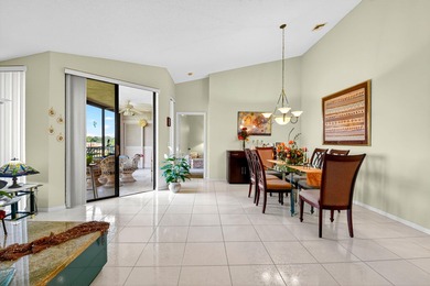 PERFECTION in Platina! 2nd floor 3/2 Grandi w private elevator &