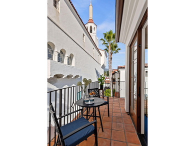 Rarely available, simple elegance in the heart of downtown Santa - photo 21