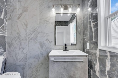 Beautifully renovated Yorkshire model with 1,360 sf and across - photo 27