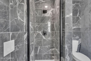 Beautifully renovated Yorkshire model with 1,360 sf and across - photo 28