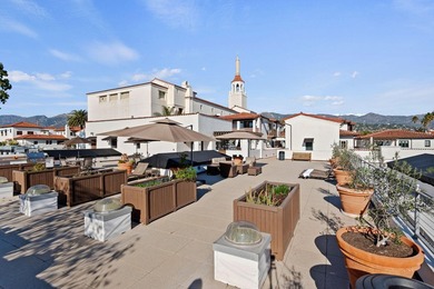 Rarely available, simple elegance in the heart of downtown Santa - photo 28
