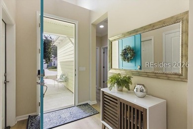 Wake up to sparkling lake views and enjoy the ultimate - photo 2