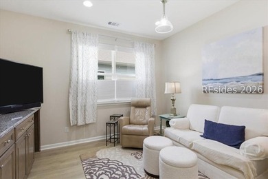 Wake up to sparkling lake views and enjoy the ultimate - photo 4