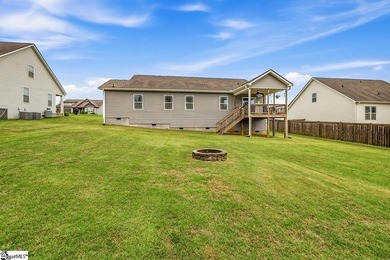 Welcome to 740 Hammett Pointe Court in Lyman, where peaceful - photo 37