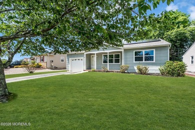 Beautifully renovated Yorkshire model with 1,360 sf and across - photo 38
