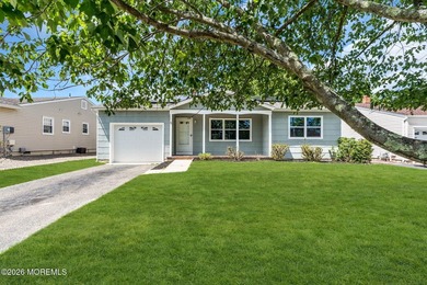 Beautifully renovated Yorkshire model with 1,360 sf and across - photo 39