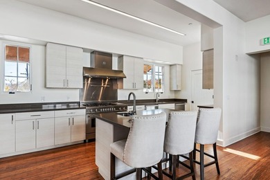 Rarely available, simple elegance in the heart of downtown Santa - photo 39
