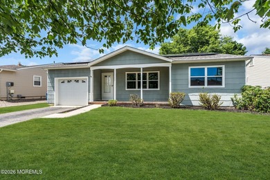 Beautifully renovated Yorkshire model with 1,360 sf and across - photo 40