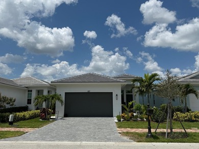 Better than new and vacant! Lightly lived in (approx. 8 months) - photo 2
