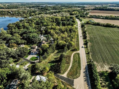 Bring your house plans! 3 lots to choose from. Country like feel - photo 2