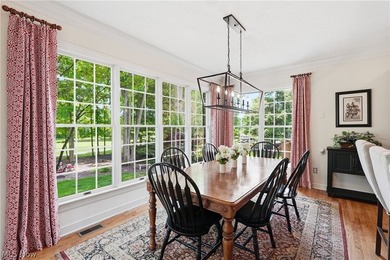 Set within Barrington's gated golf community, this distinguished - photo 15