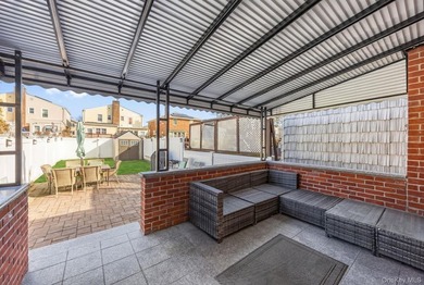 Newest listing Welcome to 750 Swinton Avenue, located in one of - photo 16