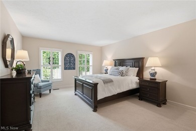 Set within Barrington's gated golf community, this distinguished - photo 28