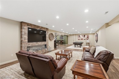 Set within Barrington's gated golf community, this distinguished - photo 30