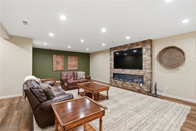Set within Barrington's gated golf community, this distinguished - photo 31