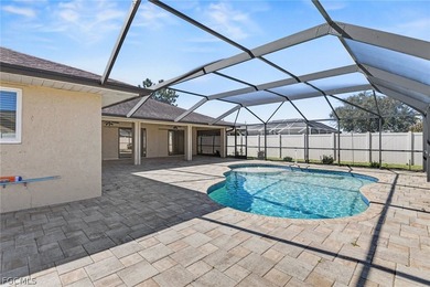 Welcome home to this light and bright, move-in ready gem - photo 3