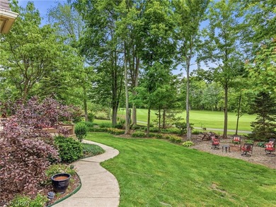 Set within Barrington's gated golf community, this distinguished - photo 39