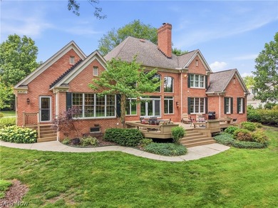 Set within Barrington's gated golf community, this distinguished - photo 42